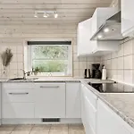 3 Bedroom Awesome In Holiday home *