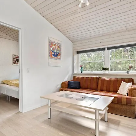 3 Bedroom Awesome In Ebeltoft