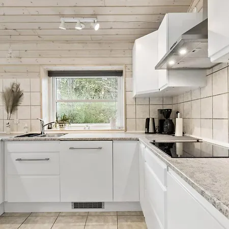 3 Bedroom Awesome In Casa vacanze *