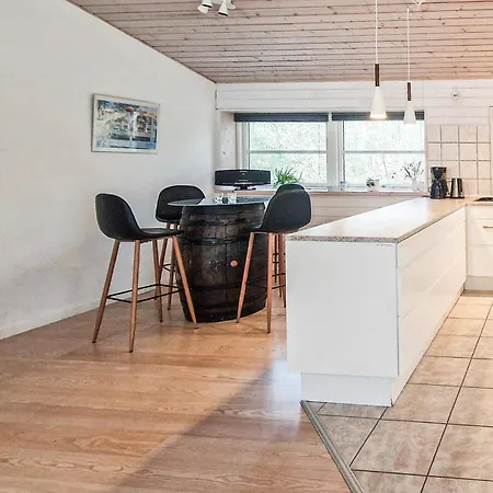 بيت للعطل 3 Bedroom Awesome In