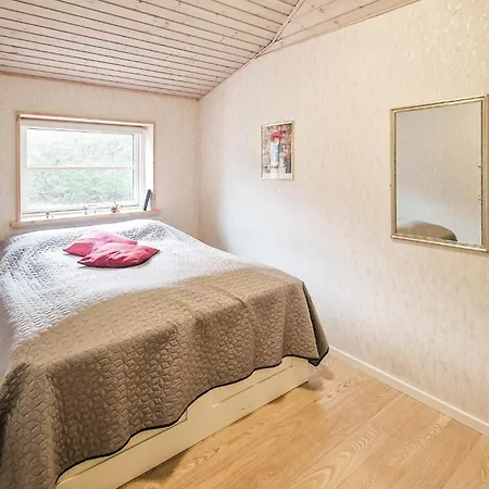 3 Bedroom Awesome In بيت للعطل