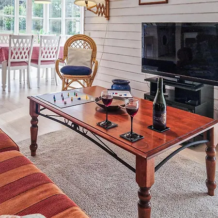 3 Bedroom Awesome In