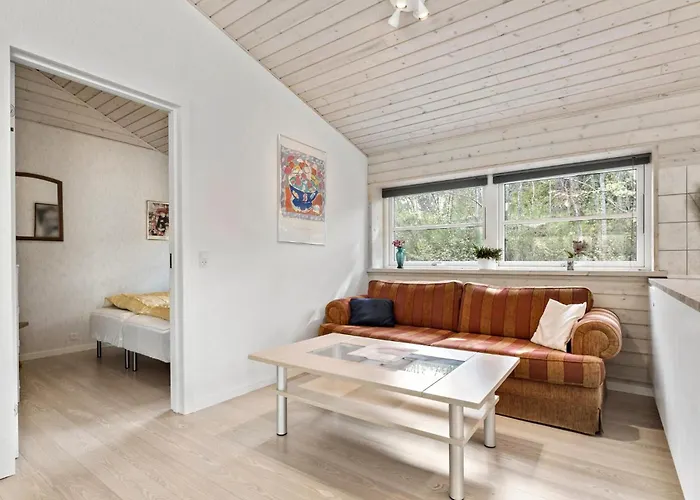 3 Bedroom Awesome In Ebeltoft