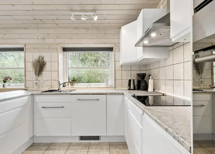 3 Bedroom Awesome In Σπίτι διακοπών *